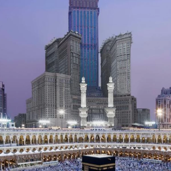 FAİRMONT HOTEL MAKKAH CLOCK ROYAL TOWER