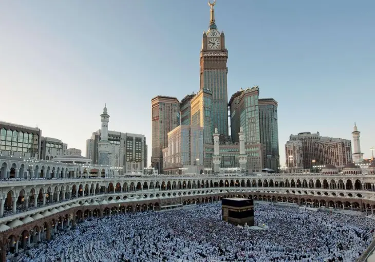 MÖVENPICK HOTEL & RESIDENCE HAJAR TOWER